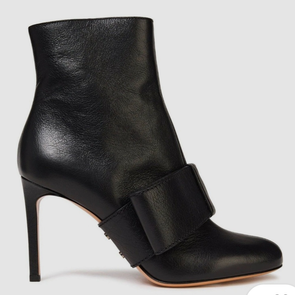 Valentino Elegant Black Leather Ankle Boots 39